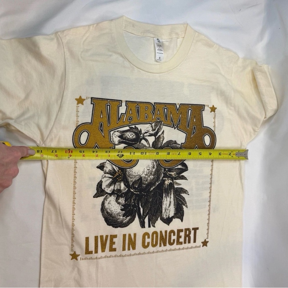 Alabama Live In Concert Tour Graphic T-Shirt Cream Size Small - Picture 6 of 6